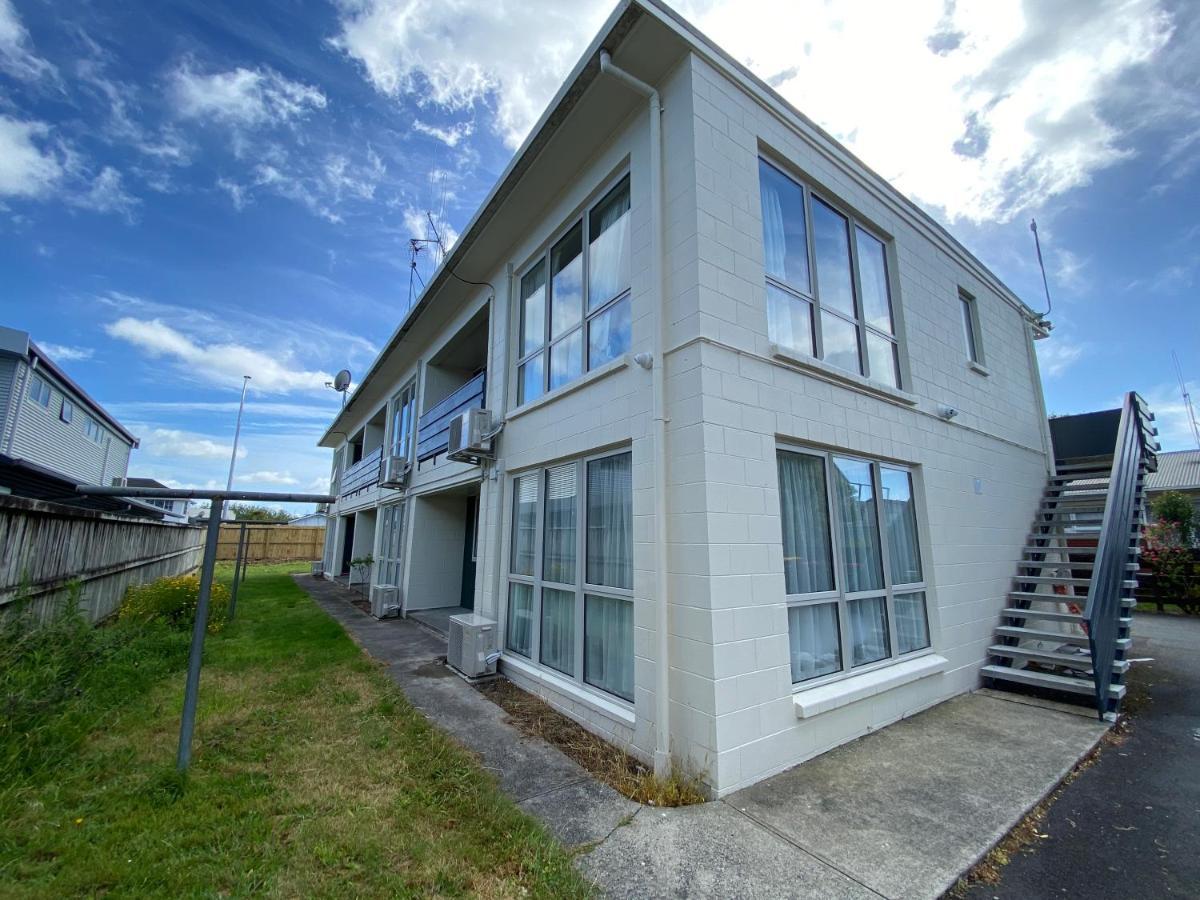 Ulster Apartments Hamilton Exteriör bild